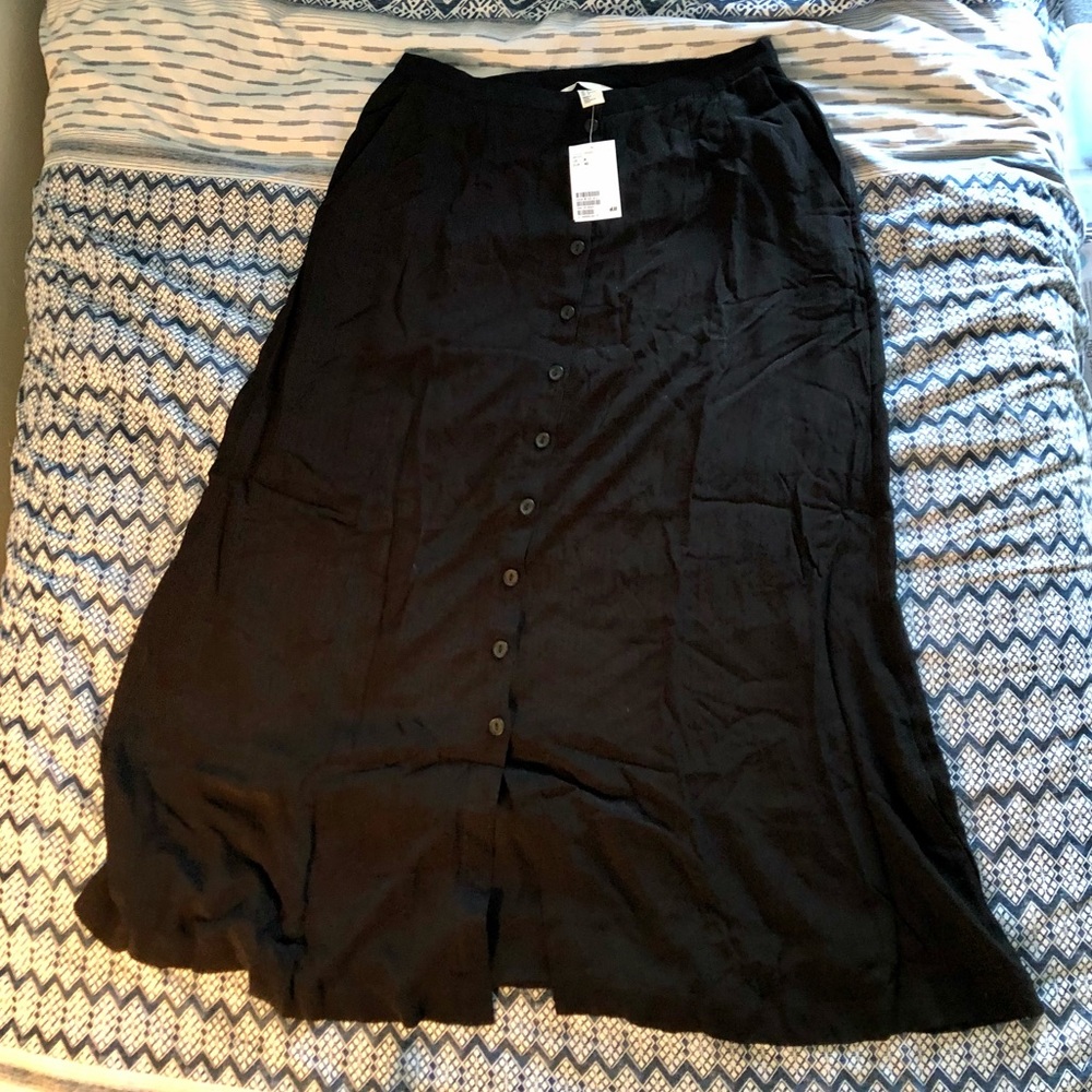 H&M long black skirt